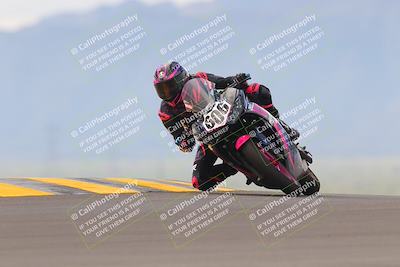 media/Sep-11-2022-SoCal Trackdays (Sun) [[81b7e951af]]/Turn 9 (930am)/